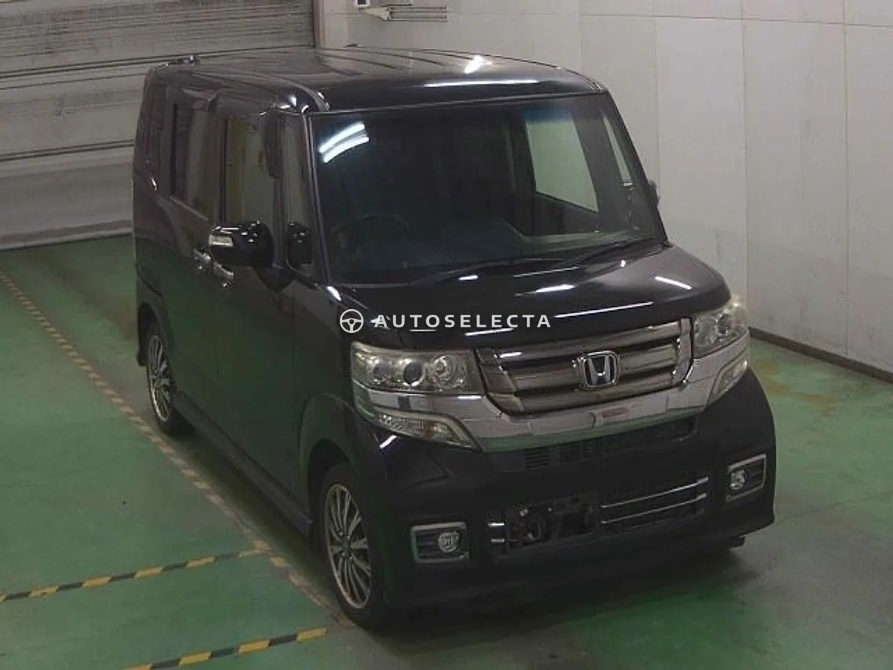Honda N-BOX 2015, photo 1 of 8