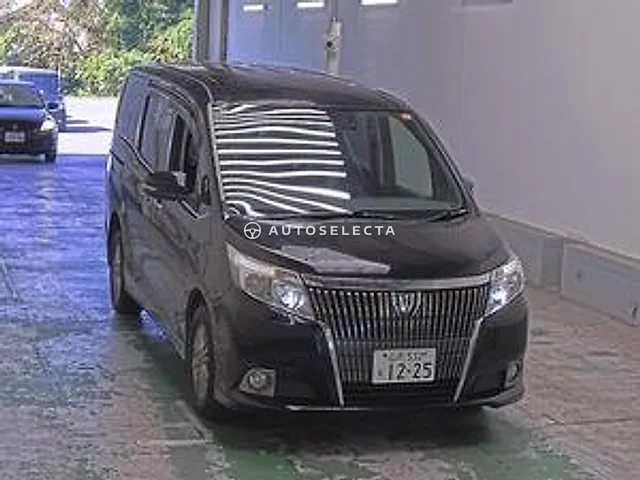 Toyota Esquire 2016, auction grade 3