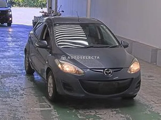 Mazda Demio 2011, auction grade 3
