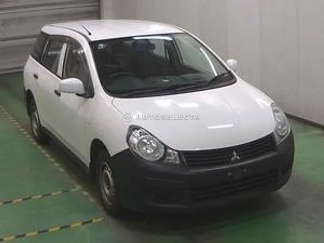 Mitsubishi Lancer Cargo 2015, auction grade 3.5