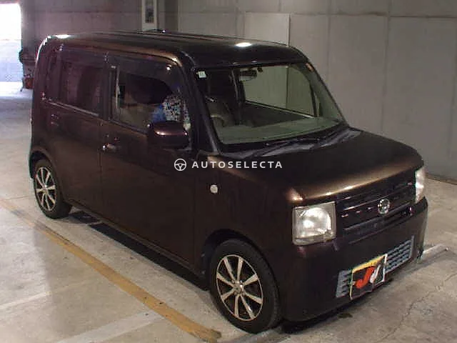 Daihatsu Move Conte 2012, auction grade 3.5
