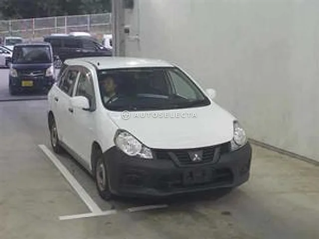 Mitsubishi Lancer Van 2018, auction grade 3.5