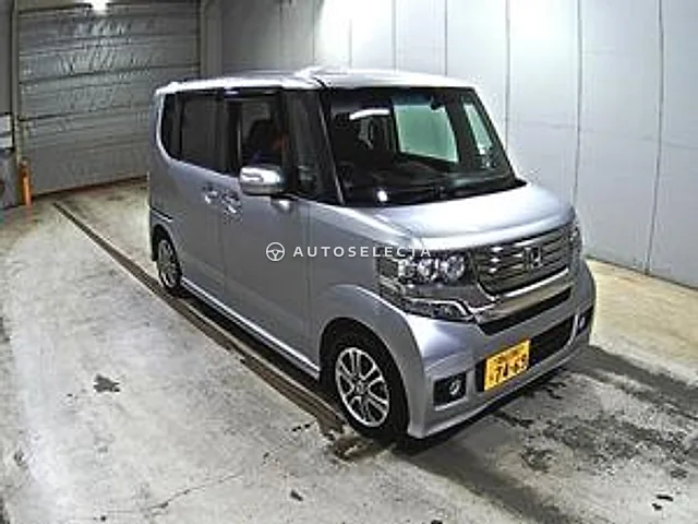 Honda N-BOX+ Custom 2012, auction grade 4