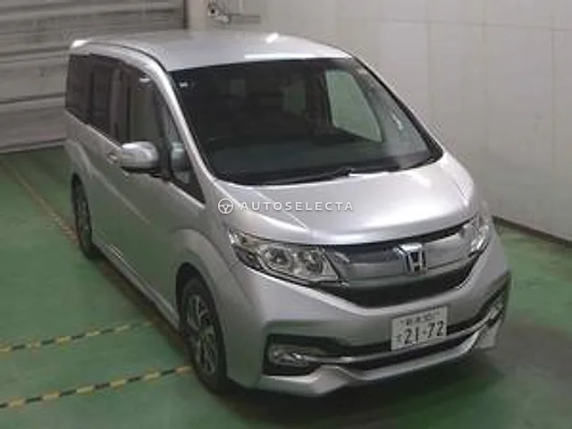 Honda Stepwgn Spada 2016, auction grade 3.5