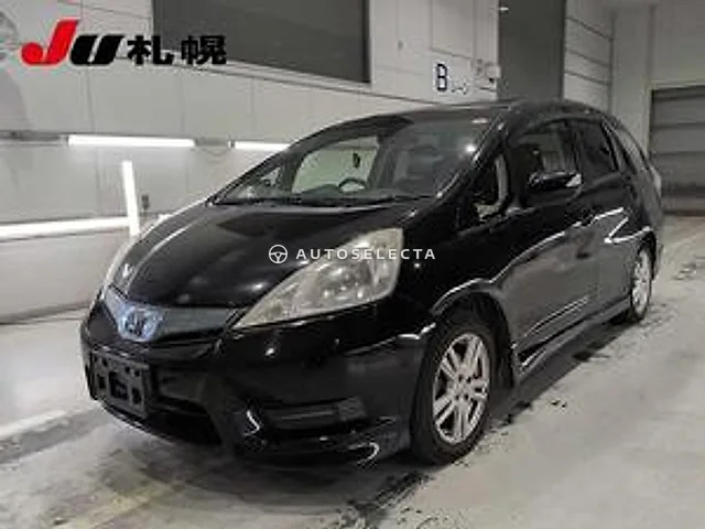 Honda Fit Shuttle 2012, auction grade R