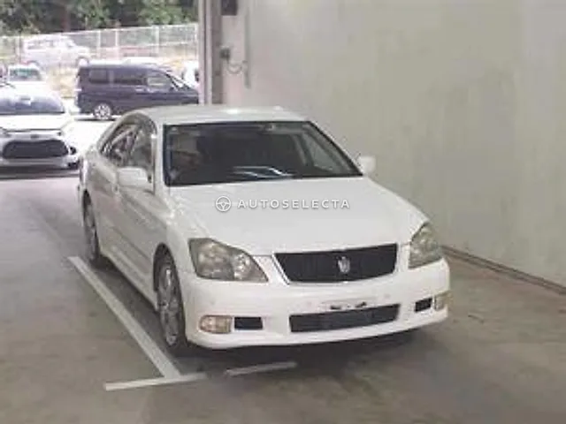 Toyota Crown 2007, auction grade R