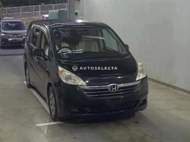 Honda Stepwgn 2006, auction grade 3