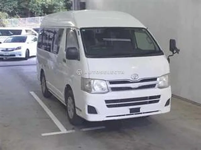 Toyota Hiace Van 2012, auction grade 3