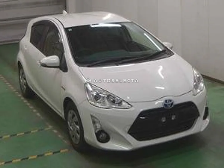 Toyota Aqua 2015, photo 1 of 1