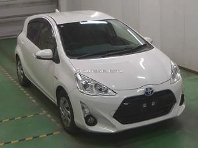 Toyota Aqua 2015, auction grade 3.5