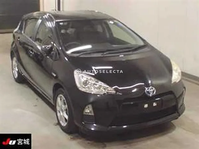 Toyota Aqua 2014, auction grade 4