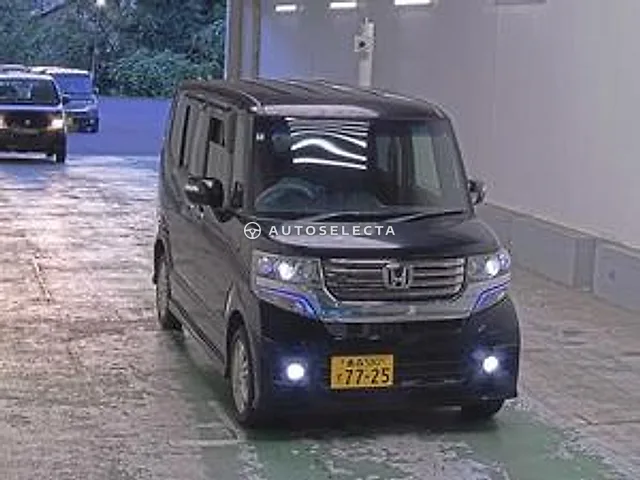 Honda N-BOX 2012, auction grade 3