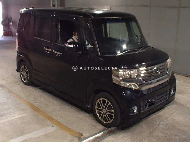 Honda N-BOX 2013, auction grade R