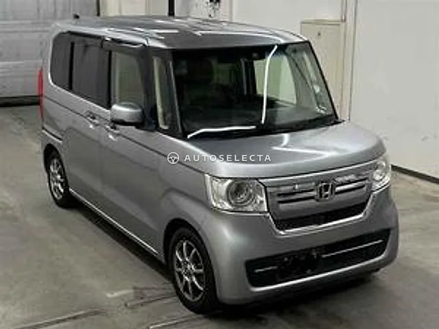 Honda N-BOX 2022, auction grade R
