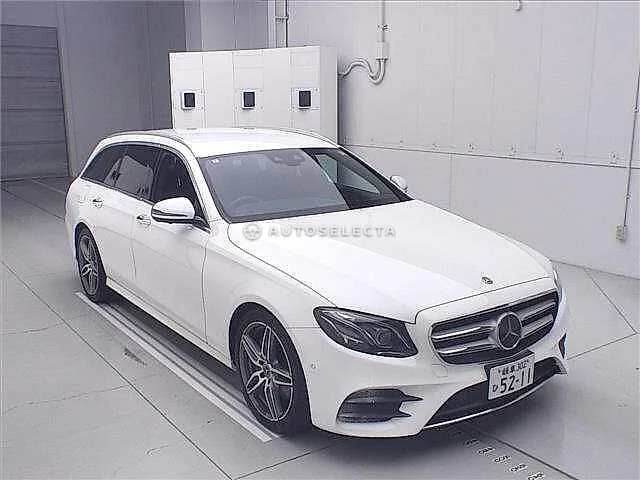 Mercedes-Benz E-Class Station Wagon 2018, auction grade 4
