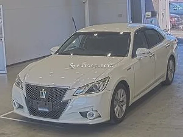 Toyota Crown 2013, auction grade 3.5
