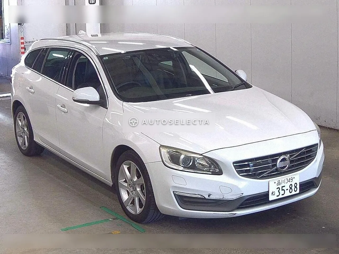 Volvo V60 2014, photo 1 of 6