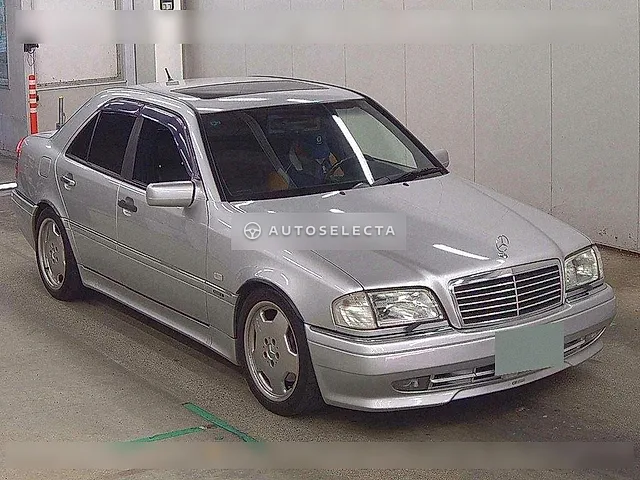 Mercedes-AMG C-Class 1996, auction grade 3.5