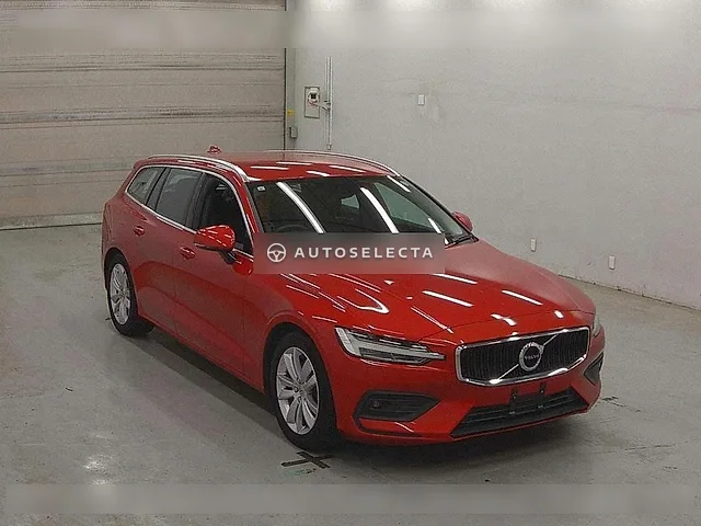 Volvo V60 2019, auction grade 4.5