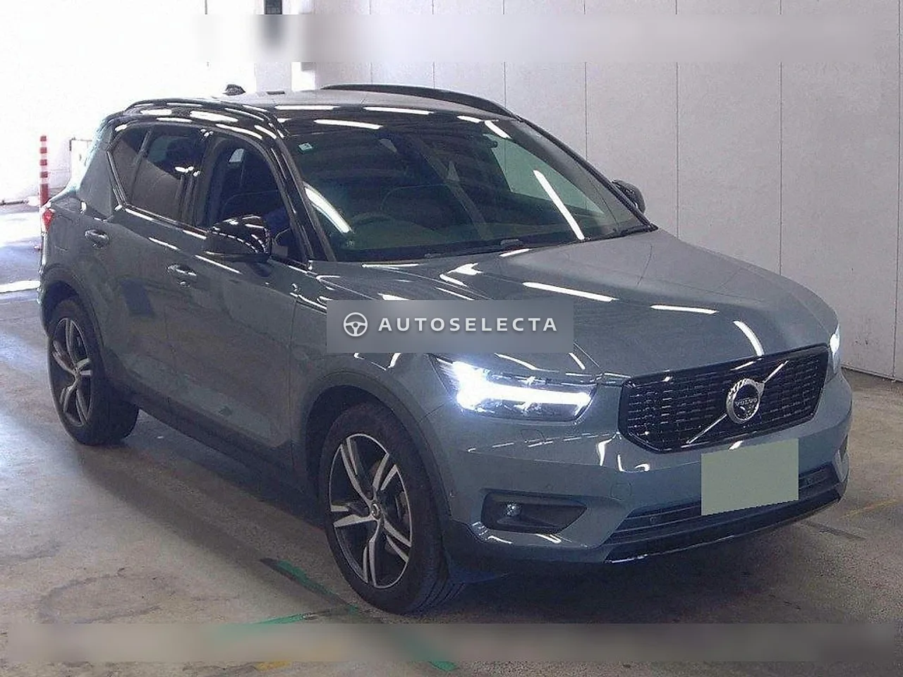Volvo XC40 2021, photo 1 of 1