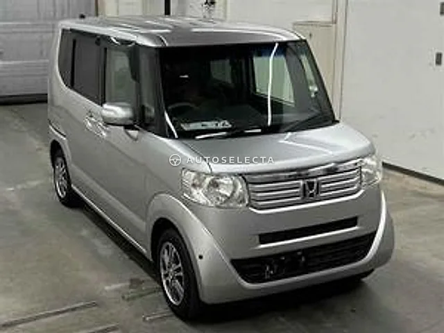 Honda N-BOX 2013, auction grade 3