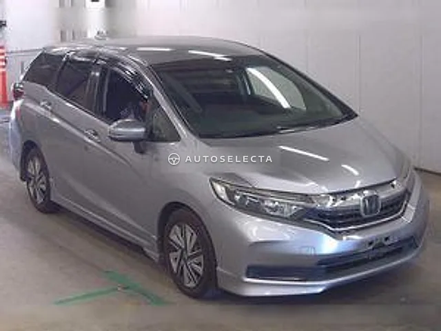 Honda Shuttle 2019, auction grade 3.5