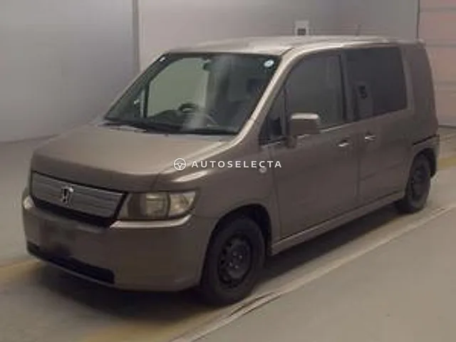 Honda Mobilio Spike 2005, auction grade R