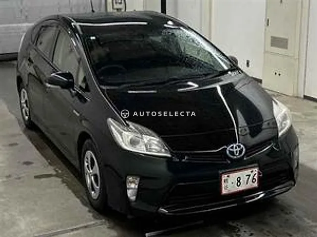 Toyota Prius 2013, auction grade 3.5
