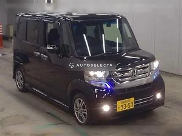 Honda N-BOX Custom 2016, auction grade 3.5