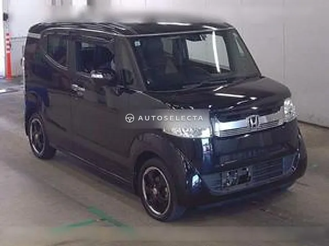 Honda N-BOX Slash 2015, auction grade 3