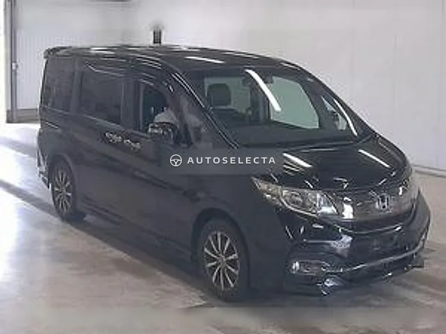 Honda Stepwgn Spada 2015, auction grade 3.5