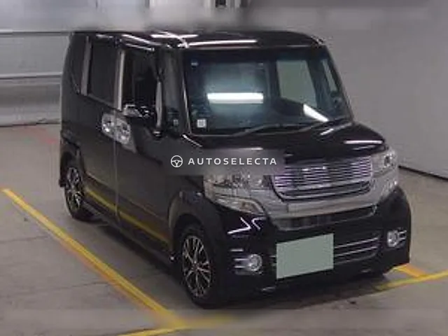 Honda N-BOX Custom 2013, auction grade 3.5