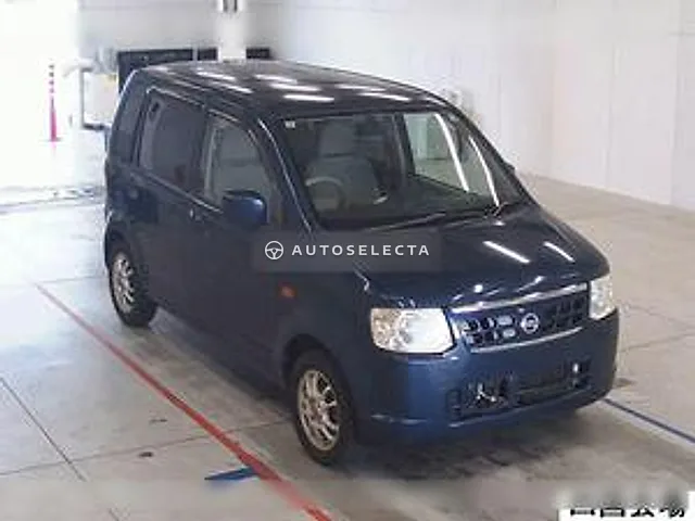 Nissan Otti 2011, auction grade 3.5