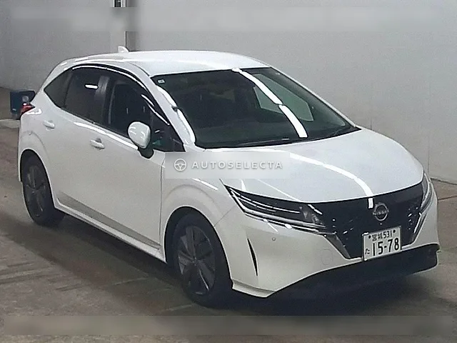 Nissan Note 2023, auction grade 3.5