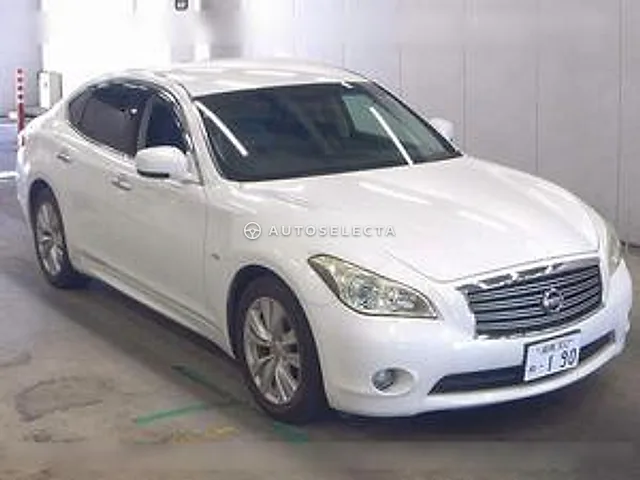 Nissan Fuga 2009, auction grade 4.5