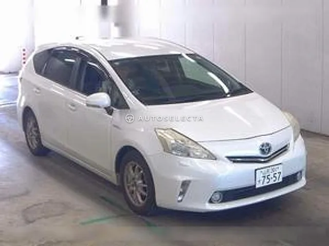Toyota Prius Alpha 2012, auction grade 3.5