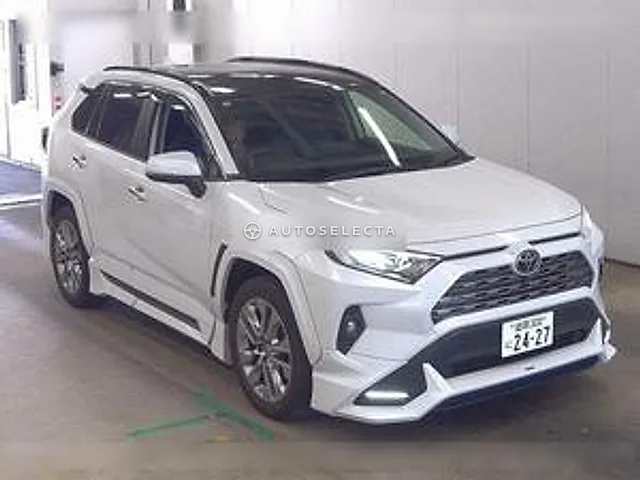 Toyota RAV4 2023, auction grade 4.5