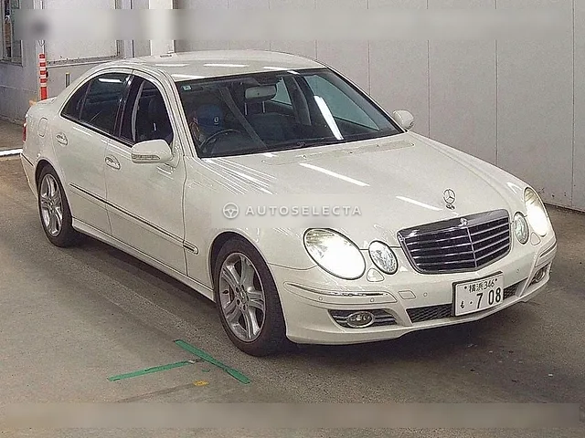 Mercedes-Benz E-Class 2007, auction grade 4