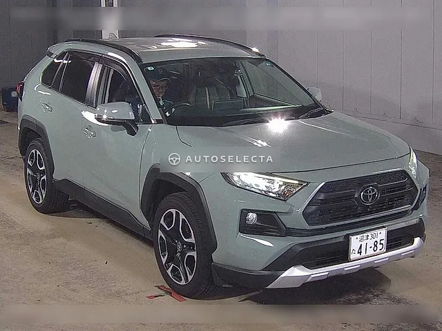 Toyota RAV4 2021, auction grade 4.5
