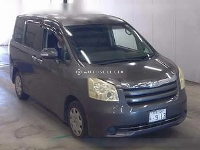 Toyota Noah 2009, auction grade 3.5