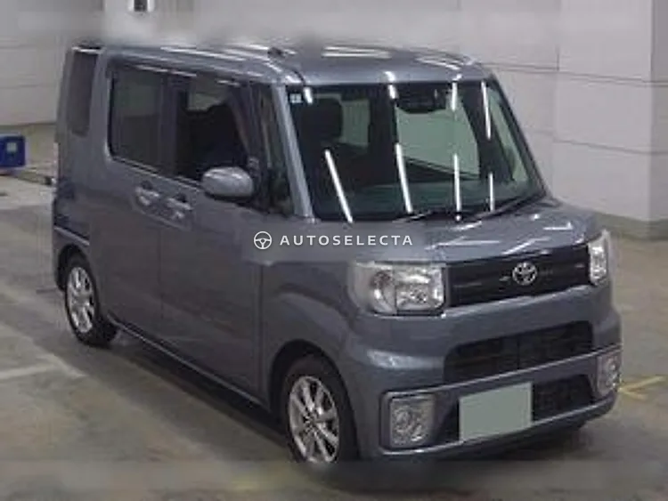 Toyota Pixis Mega 2018, photo 1 of 6