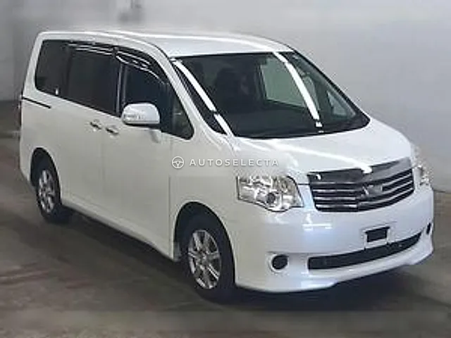 Toyota Noah 2011, auction grade 3.5