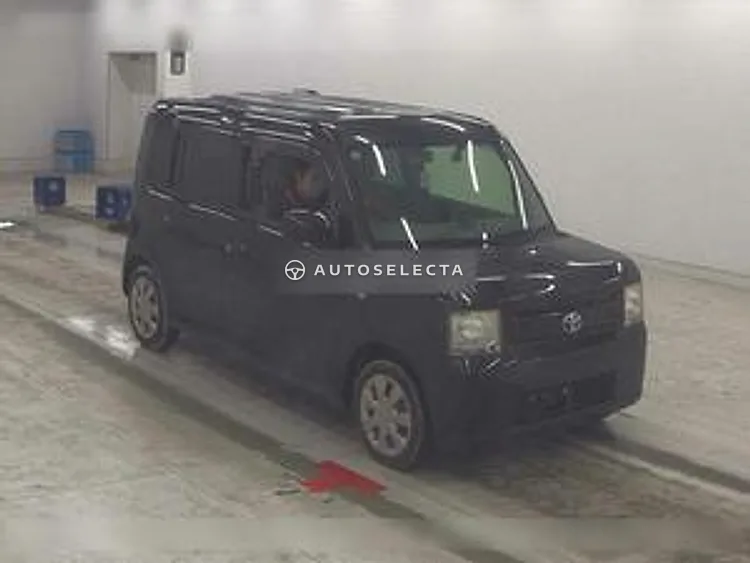 Toyota Pixis Space 2015, photo 1 of 1