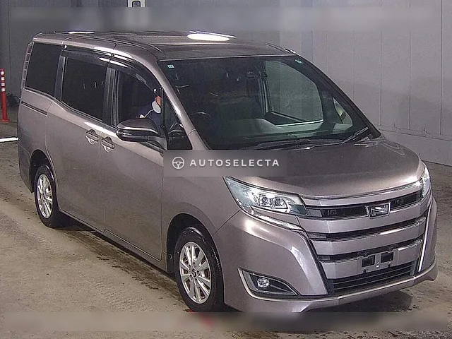 Toyota Noah 2017, auction grade 3