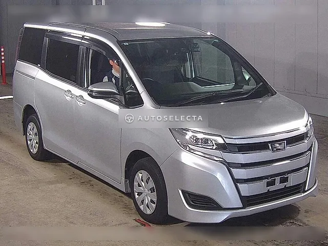 Toyota Noah 2021, auction grade R