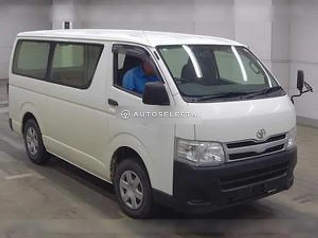 Toyota Hiace Van 2012, auction grade 3