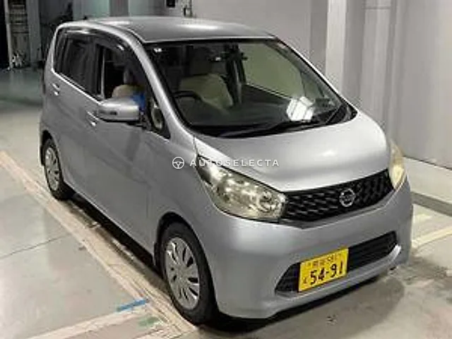 Nissan Dayz 2014, auction grade 3.5