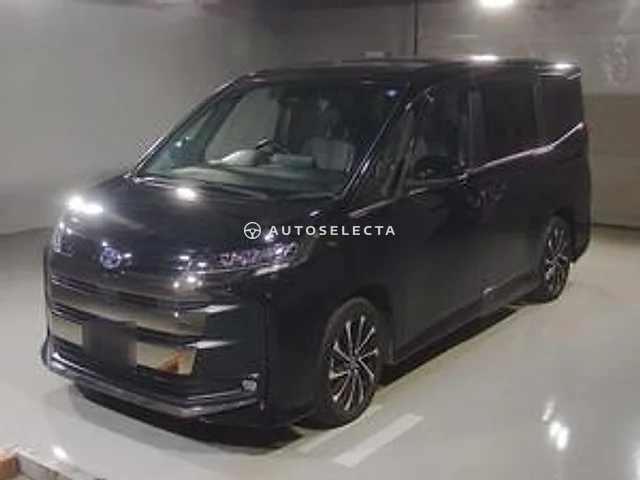 Toyota Noah 2023, auction grade 4
