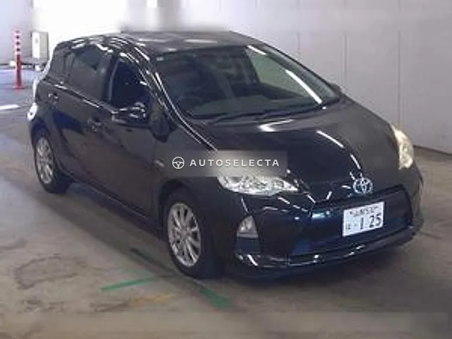 Toyota Aqua 2014, auction grade 3