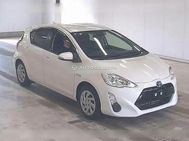 Toyota Aqua 2015